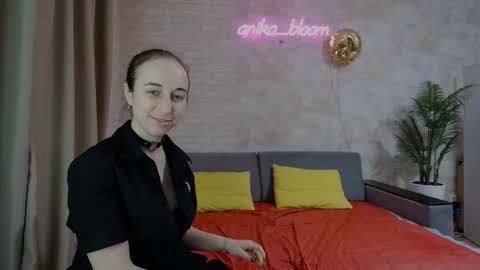 Snapshot of anikabloom chatting on 02.24.25 anikabloom online show from 02.24.25