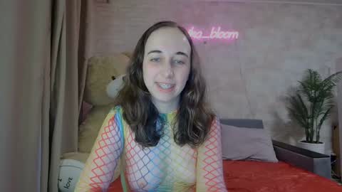 Snapshot of anikabloom chatting on 03.11.25 anikabloom online show from 03.11.25