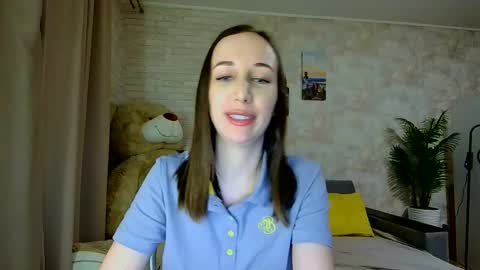 Snapshot of anikabloom chatting on 12.22.25 anikabloom online show from 12.22.25