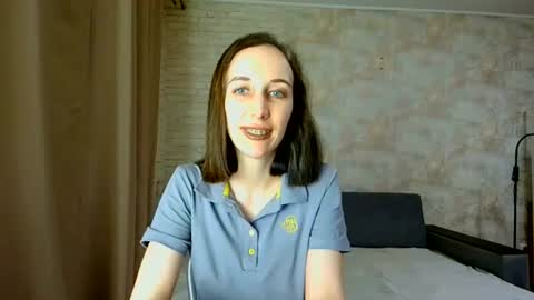Snapshot of anikabloom chatting on 06.21.26 anikabloom online show from 06.21.26