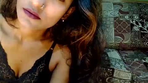 Snapshot of anisha89299 chatting on 05.26.26 Sweet69 online show from 05.26.26