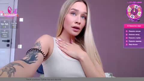 Snapshot of anita_delicious chatting on 09.30.25 anita_delicious online show from 09.30.25