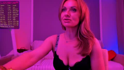 Snapshot of anita_forever chatting on 05.30.26 Anita online show from 05.30.26