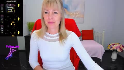 Snapshot of anita_tayson chatting on 04.21.26 Anita online show from 04.21.26