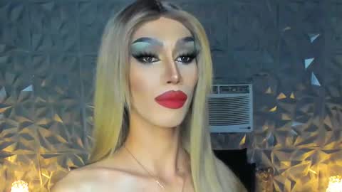 Miss Ann online show from 01.10.25