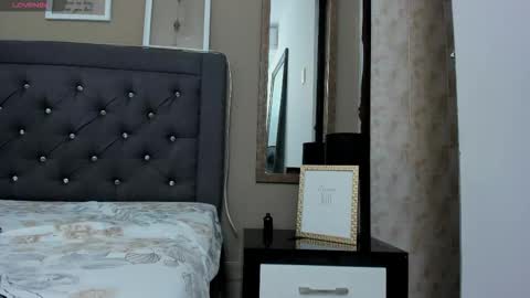 Anitafoxx online show from 11.18.25