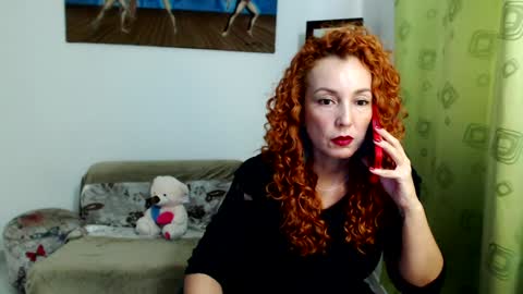Snapshot of anitazarova chatting on 12.19.24 Anita Zarova online show from 12.19.24