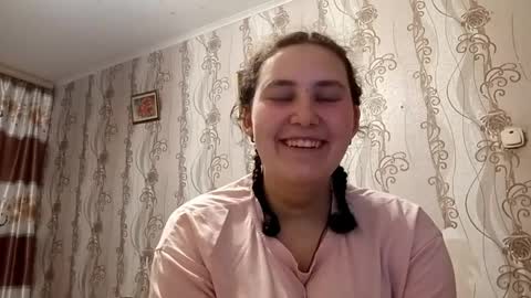 Snapshot of anitraroundy chatting on 05.13.26 Anita online show from 05.13.26