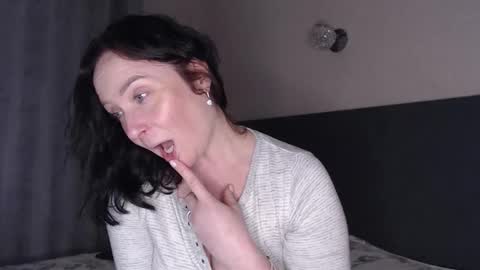 Snapshot of anjutka08 chatting on 03.26.26 anjutka08 online show from 03.26.26