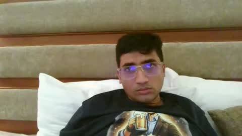 Snapshot of ankur1722 chatting on 07.10.26 Slave looking for Mistress online show from 07.10.26