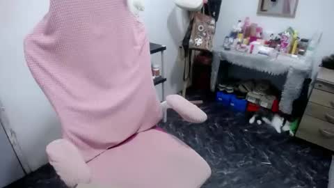 Snapshot of anliahottiexx chatting on 03.27.26 ANN online show from 03.27.26