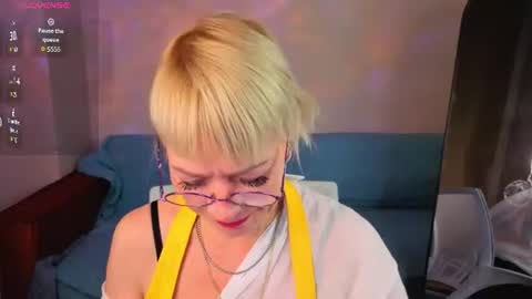 Snapshot of ann_annise chatting on 06.20.26 ann_annise online show from 06.20.26