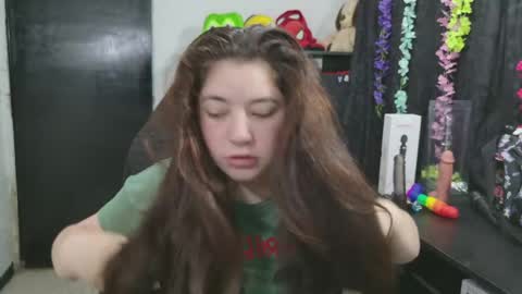 Snapshot of ann_cohen chatting on 04.21.26 Only fans online show from 04.21.26