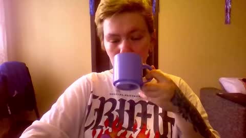 ann_lelala_ online show from 02.12.25