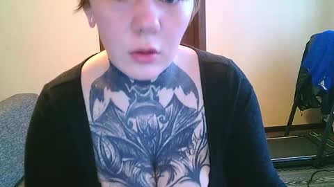 ann_lelala_ online show from 02.13.25