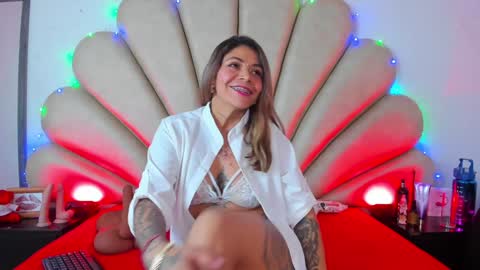 Snapshot of anna__spencer chatting on 01.23.25 Anna online show from 01.23.25