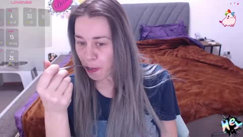 Snapshot of anna_ana chatting on 03.28.26 Anadirectgirl online show from 03.28.26
