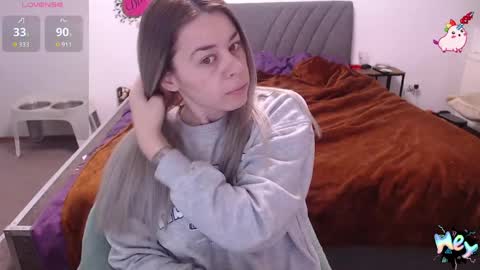 Snapshot of anna_ana chatting on 04.12.26 Anadirectgirl online show from 04.12.26