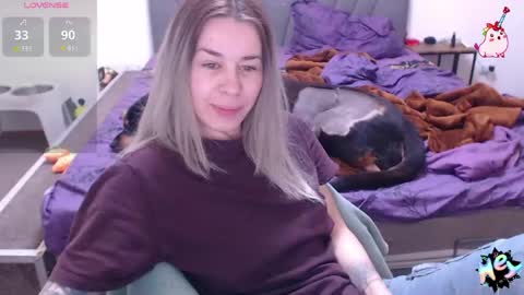 Snapshot of anna_ana chatting on 04.25.26 Anadirectgirl online show from 04.25.26