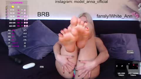 Snapshot of anna_bonbon chatting on 05.28.26 anna_bonbon online show from 05.28.26