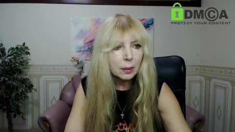 Anna Ditrih online show from 12.02.24