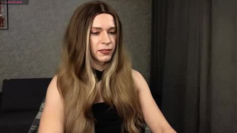 Snapshot of anna_inheart chatting on 04.21.26 Anna online show from 04.21.26