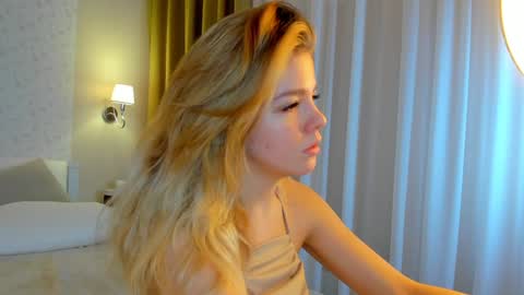 Anna online show from 12.31.24