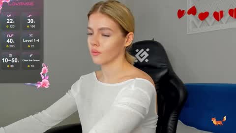 Anna online show from 02.23.25