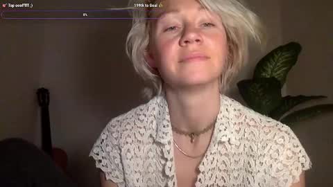 Snapshot of anna_safra chatting on 12.06.24 Anna Safra online show from 12.06.24