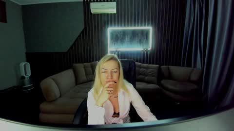 anna_snow9 online show from 10.13.25