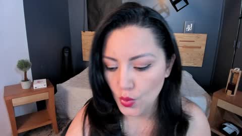 Anna online show from 01.09.25