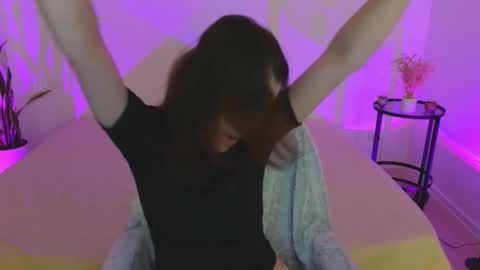 annaabels online show from 11.03.25