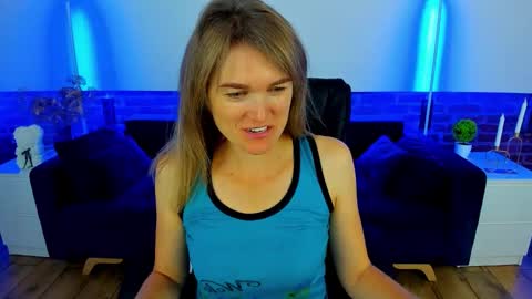 Snapshot of annabel_xxx chatting on 09.13.25 Annabel online show from 09.13.25
