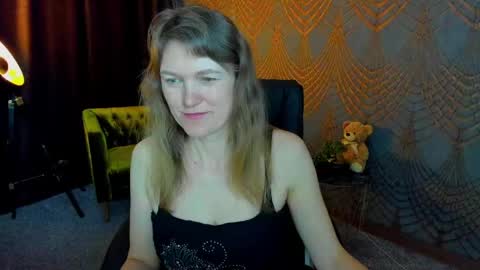 Snapshot of annabel_xxx chatting on 04.25.26 Annabel online show from 04.25.26