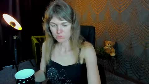 Snapshot of annabel_xxx chatting on 05.16.26 Annabel online show from 05.16.26