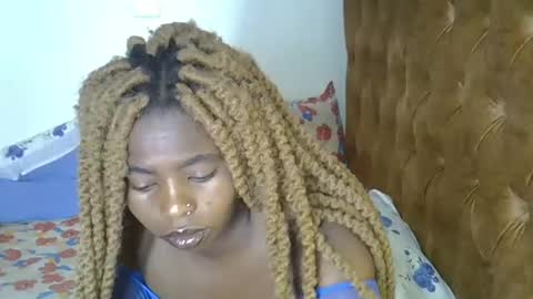 Snapshot of annabellapretty chatting on 02.25.25 annabellapretty online show from 02.25.25