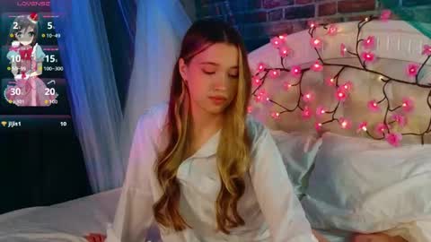 Snapshot of annaberrys chatting on 05.16.26 Anna online show from 05.16.26