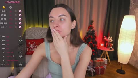 Snapshot of annacooleman_ chatting on 12.20.24 Anna online show from 12.20.24