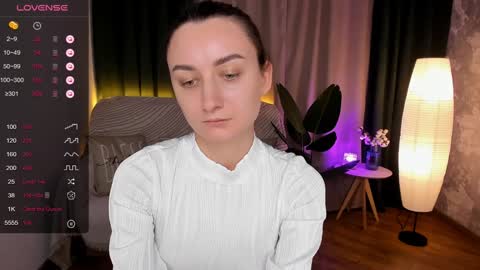 Snapshot of annacooleman_ chatting on 01.14.25 Anna online show from 01.14.25