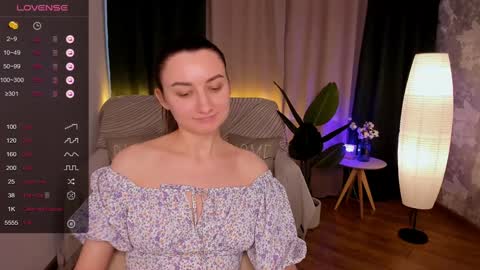 Snapshot of annacooleman_ chatting on 02.07.25 Anna online show from 02.07.25