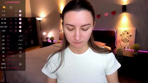 Snapshot of annacooleman_ chatting on 09.10.25 Anna online show from 09.10.25