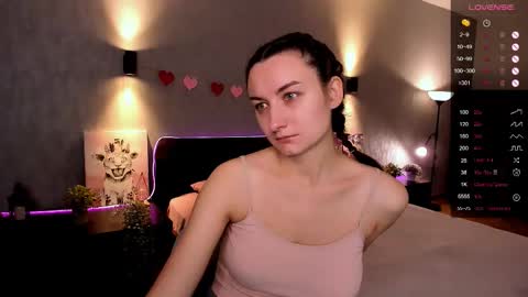 Snapshot of annacooleman_ chatting on 09.13.25 Anna online show from 09.13.25