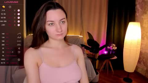 Snapshot of annacooleman_ chatting on 09.29.25 Anna online show from 09.29.25