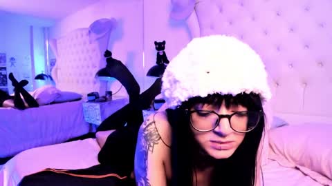 Snapshot of annadaaniels chatting on 12.03.24 MIss Daniels online show from 12.03.24