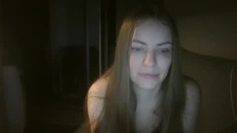 annadiamond1 online show from 10.16.25