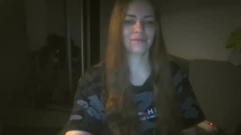 annadiamond1 online show from 11.19.25