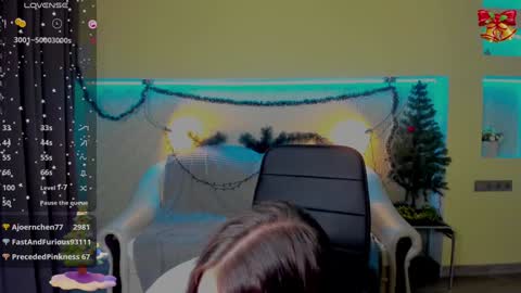 Snapshot of annafols chatting on 12.27.24 Anna online show from 12.27.24