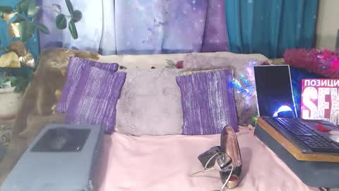 Snapshot of annamila003 chatting on 11.02.25 AnnaMila online show from 11.02.25