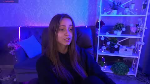 Snapshot of annapearlll chatting on 10.11.25 Anna online show from 10.11.25