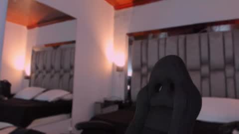 Annara Lein online show from 11.22.25